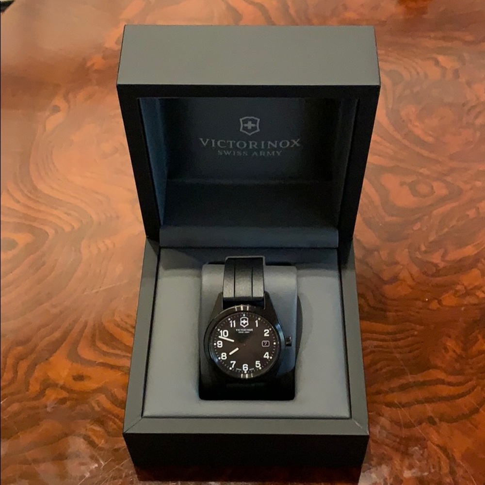Brand new Victorinox Watch, Perfect new condition!